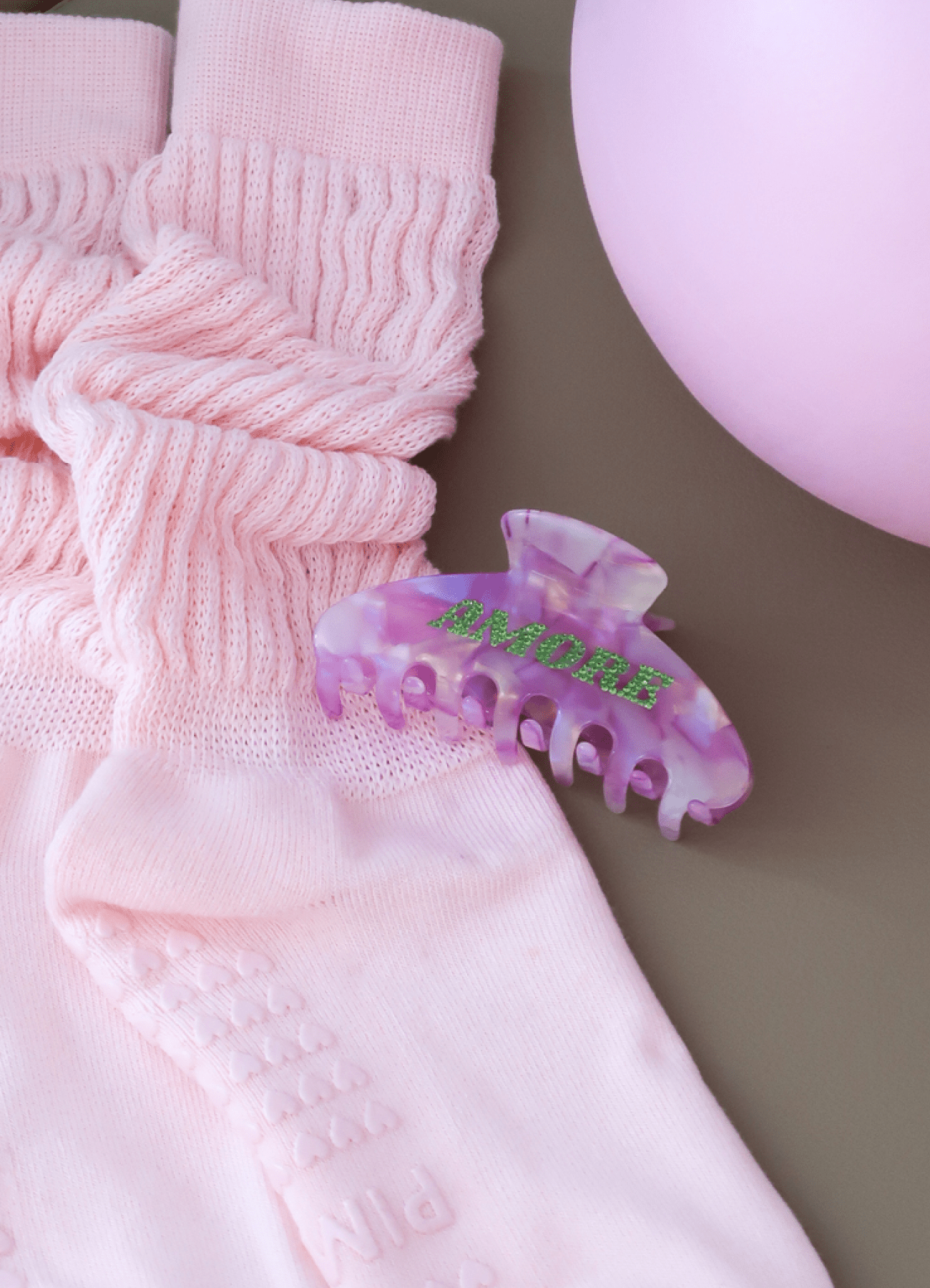 Amore Haarspange von Pimabé – für Reformer Pilates, – pilatessocken grippysocks pilates reformerpilates